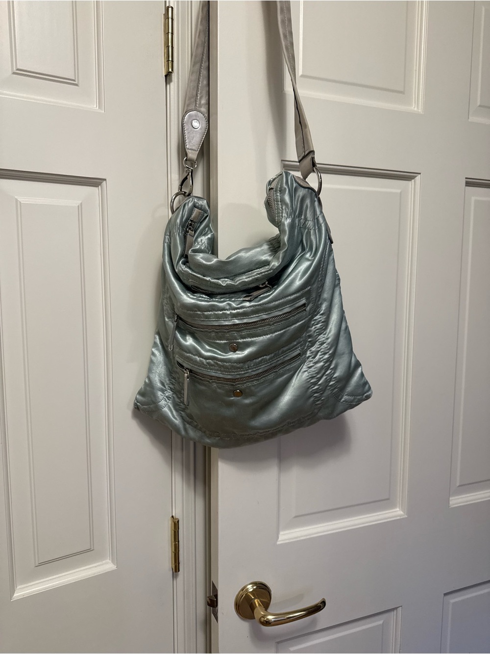 Tod’s nylon messenger bag - blueish silver